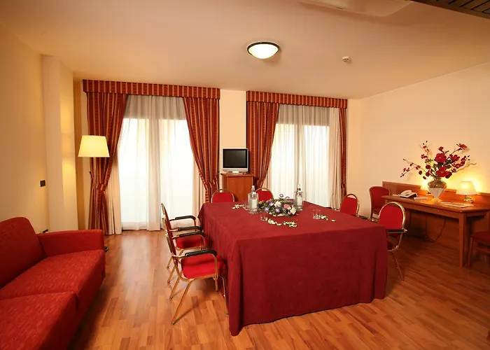 Hotel Executive Meeting & Events