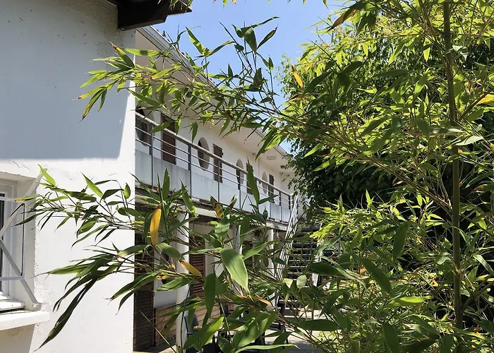 Le Pavillon Bleu