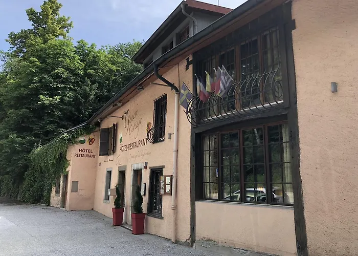 Geneve Cottage