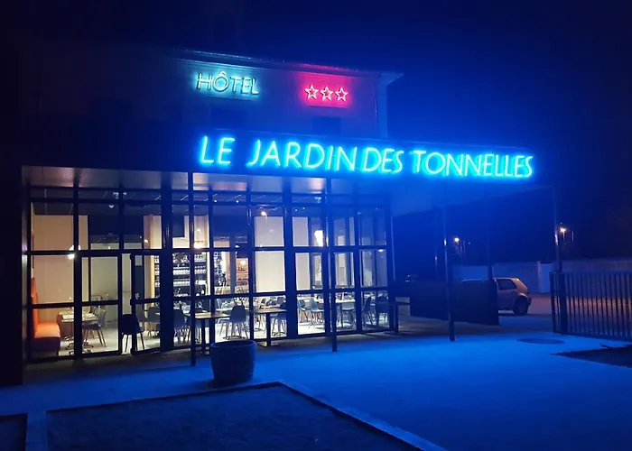 Les Tonnelles