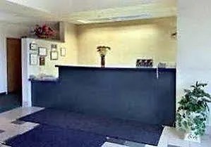 Travelers Inn Convention Ctr