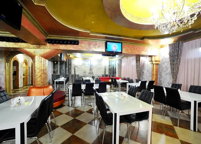 Rich Hotel
