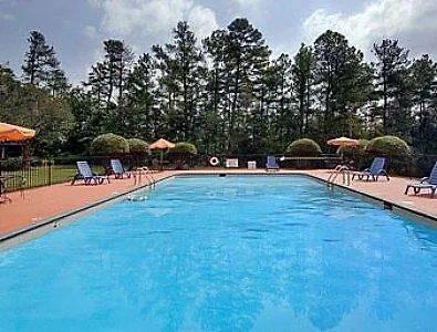 Howard Johnson Inn Clinton