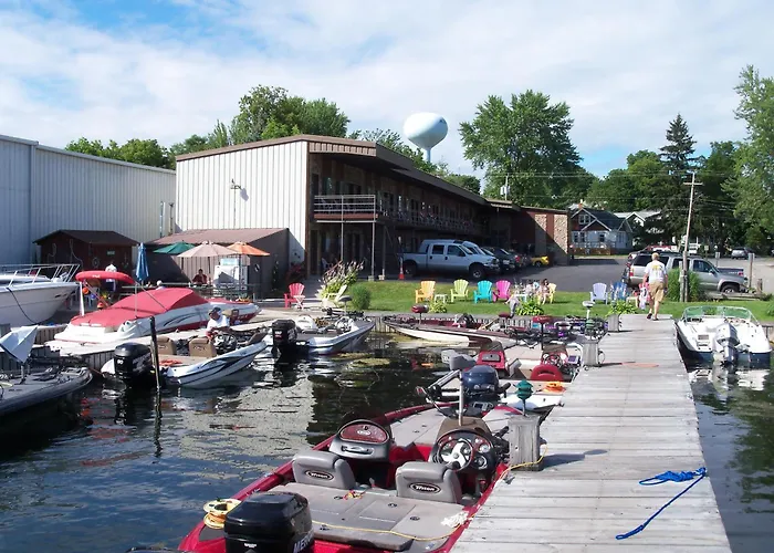 Otter Creek Inn Alexandria Bay