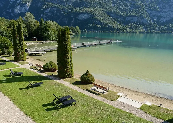 Novalaise Plage