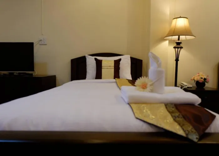 Nanbaankhun Hotel