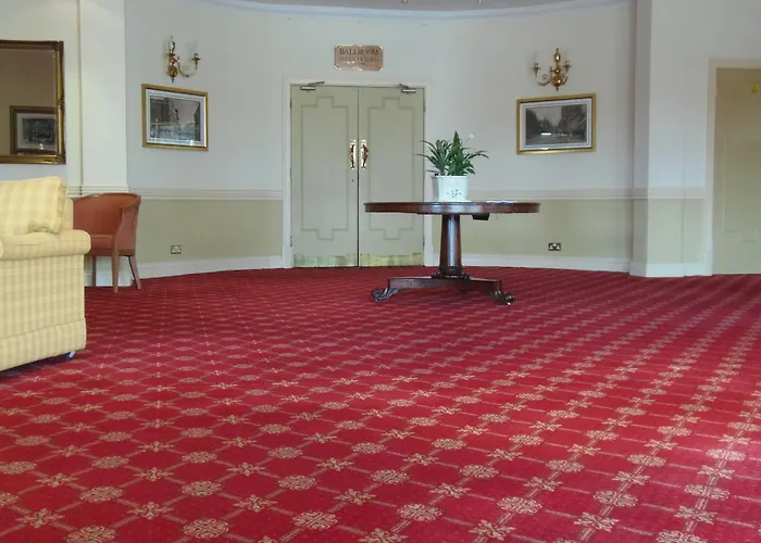 Potters International Hotel