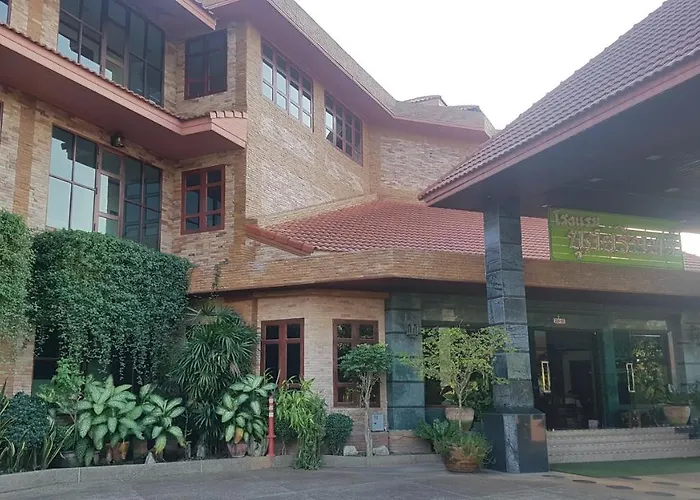 Busyarin Hotel