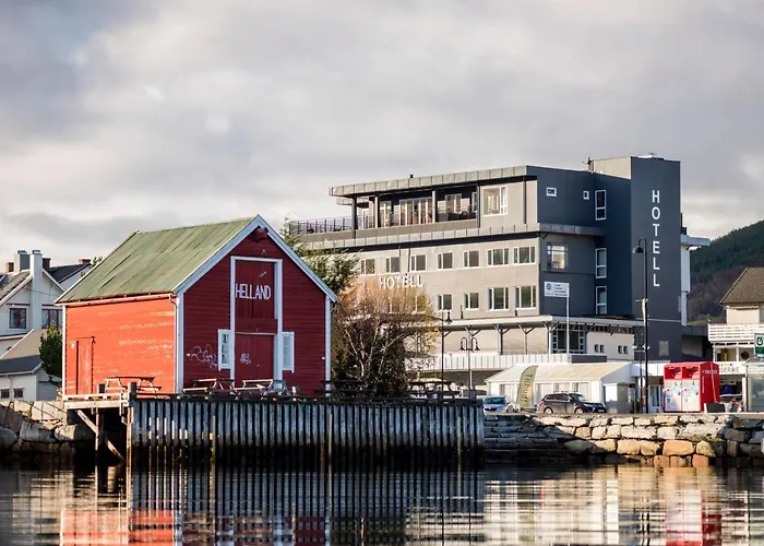 Vestnes Fjordhotell