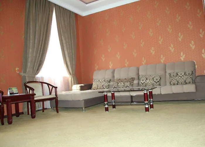 Firuz Hotel