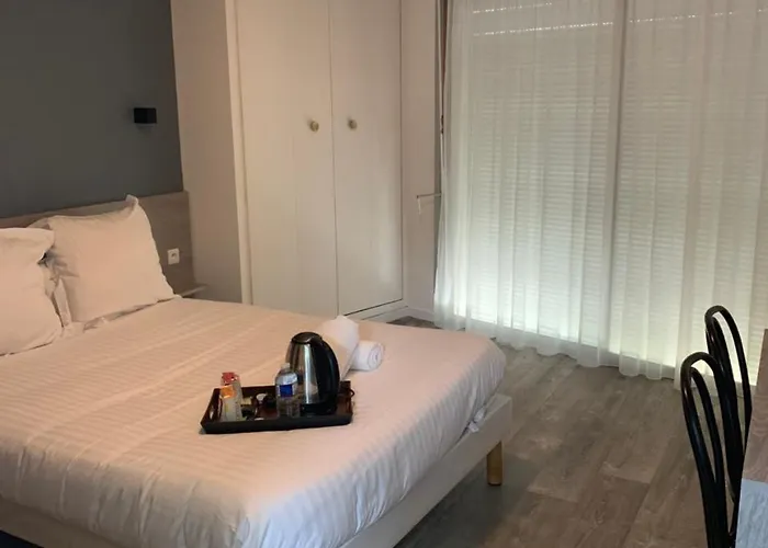 Hôtel Au Relais des Lilas