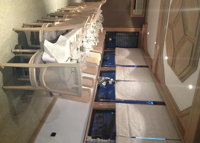 Hotel-Restaurant A La Couronne