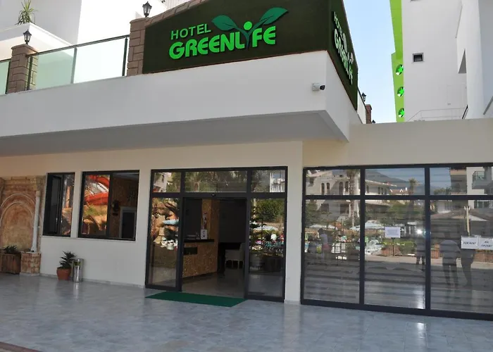 Green Life Hotel