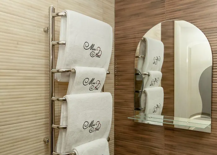 Mon Ami Hotel
