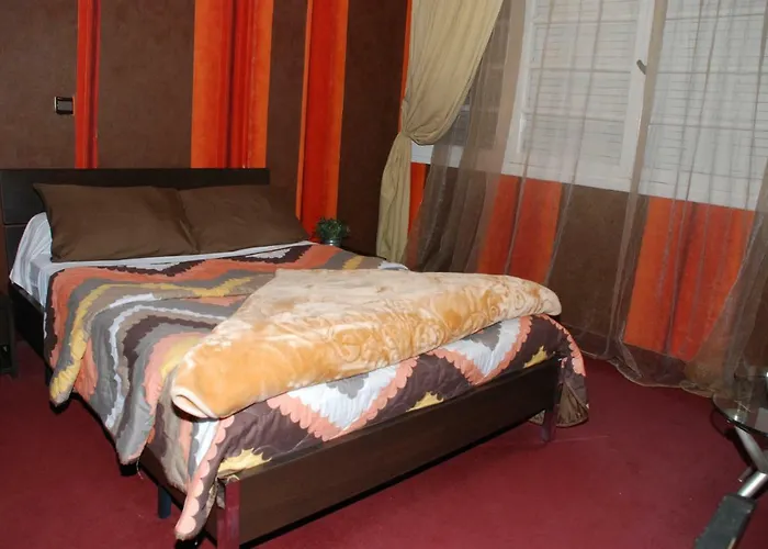 Ambassy Hotel