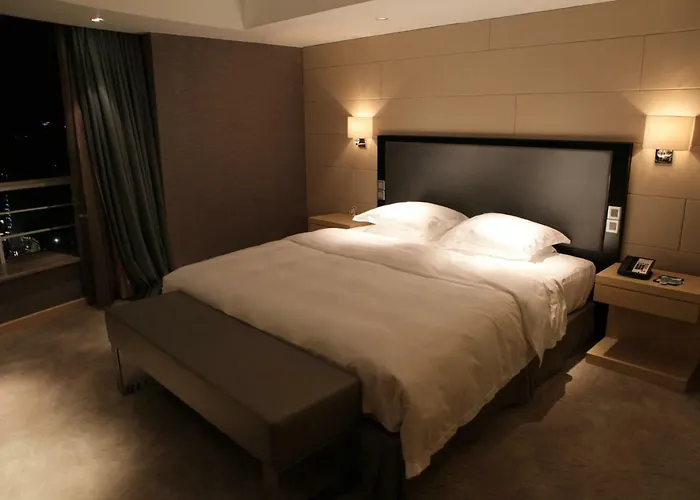 Huangyan Yaoda Hotel