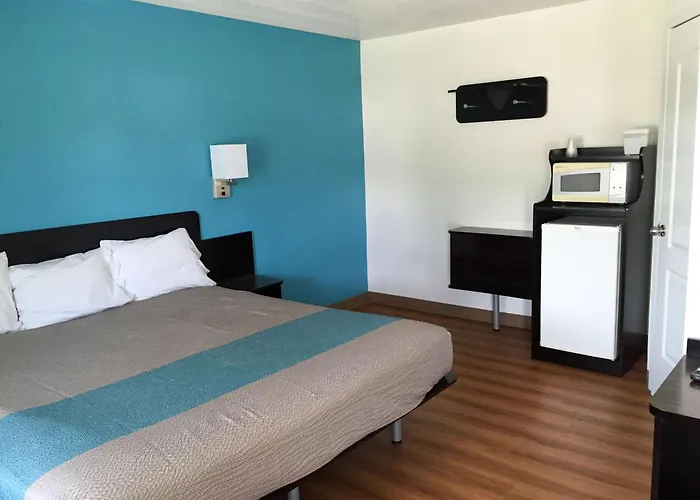 Motel 6-Prairie Du Chien, WI