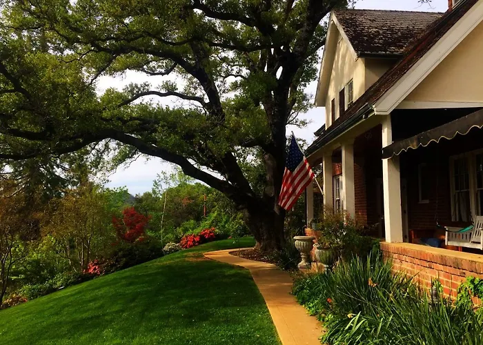 The Inn On Knowles Hill Bed & Breakfast Hotel