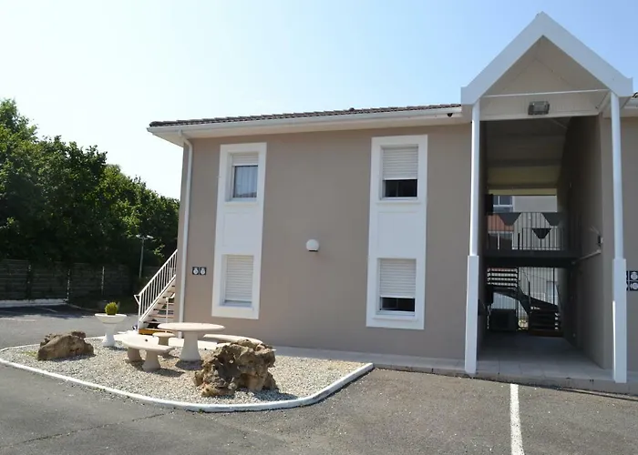 Hotel Formules Club 2