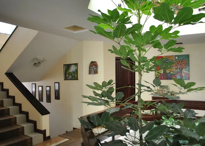 Mak Inn House