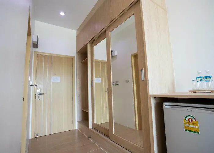 O2 Hotel Lopburi