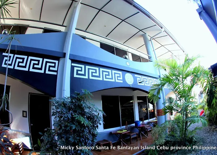 Micky Santoro Hotel & Restaurant