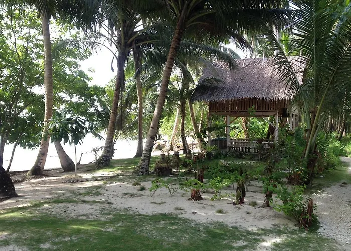 Masokut Surf Camp Siberut E"Bay 1 Minute Walking Beng-Beng 5 Minute Walking,Pitstop 10 Minute Walking Nipussy 1 Hour Walking Short Walking Only Minute Distances From Our Place