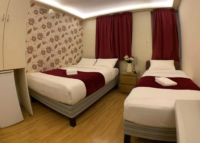 Barking Hotel