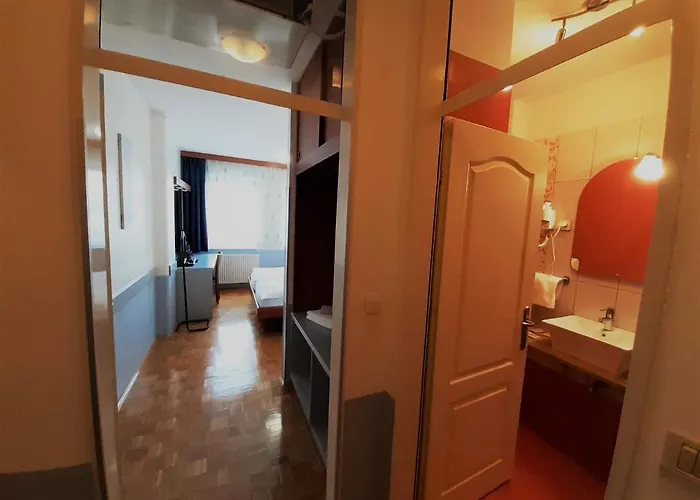 Rooms Vodisek - Depandansa Hotela Capris Capodistria Boutique