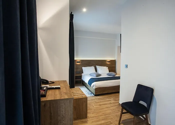Trikala River House