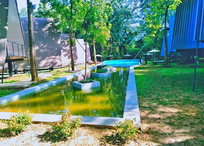 Kottawatta River Bank Resort