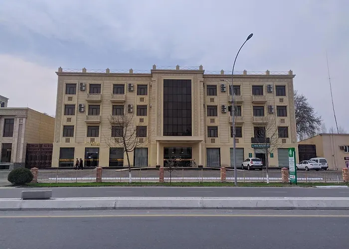 Qasr Hotel