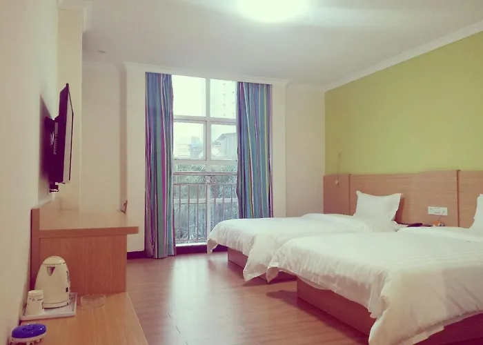 7 Days Inn Foshan Pingzhou Jade Street Branch